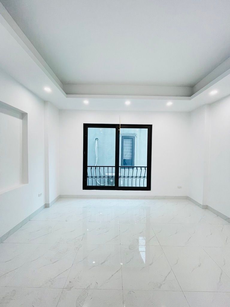 Bán nhà Thuý Lĩnh - diện tích 35m2 5 tầng - Lô góc 2 thoáng - giá 7,8 tỷ