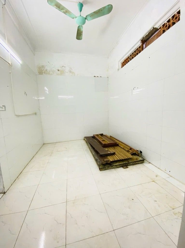 Bán nhà Bạch Mai - diện tích 84m2 2 tầng - Mặt tiền khủng - giá 14,35 tỷ