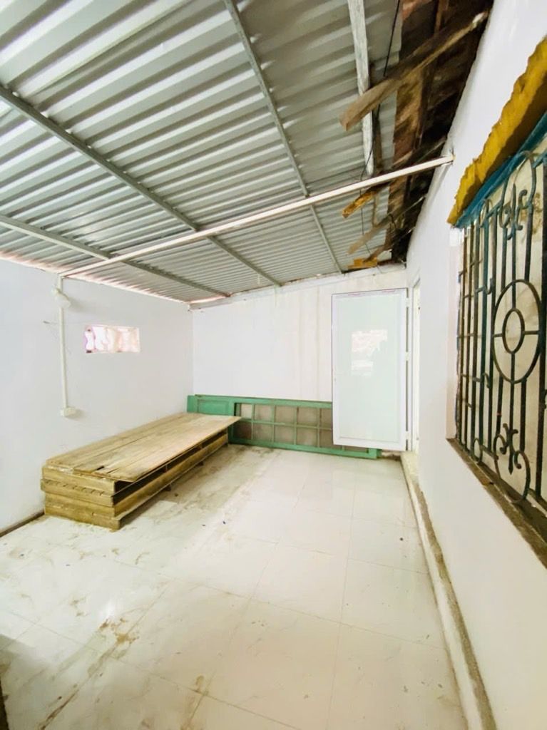 Bán nhà Bạch Mai - diện tích 84m2 2 tầng - Mặt tiền khủng - giá 14,35 tỷ