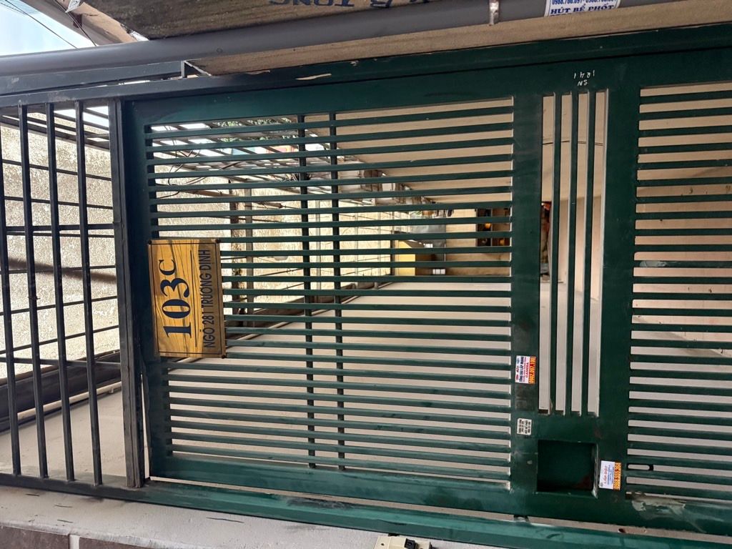 Bán nhà Trương Định - diện tích 42m2 5 tầng - Vị trí cực đẹp - giá 8 tỷ