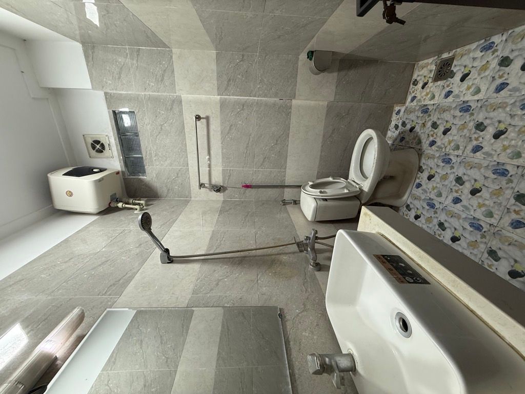 Bán nhà Trương Định - diện tích 42m2 5 tầng - Vị trí cực đẹp - giá 8 tỷ