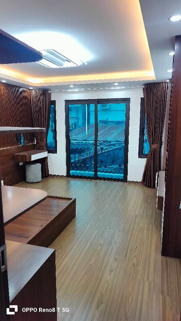 Bán nhà Tam Trinh - diện tích 34m2 5 tầng - ô tô sát nhà - giá 8,8 tỷ