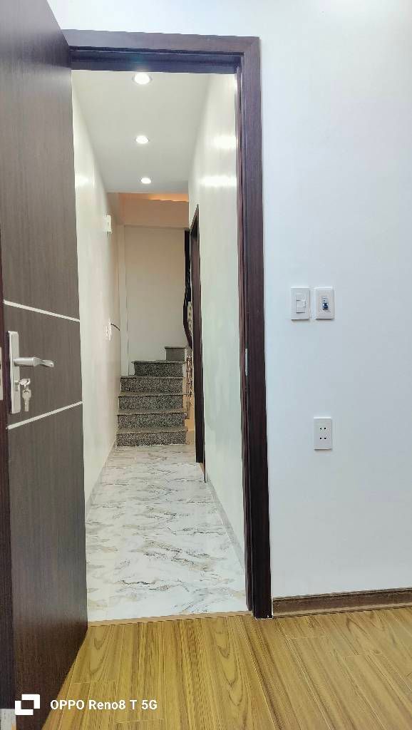 Bán nhà Tam Trinh - diện tích 34m2 5 tầng - ô tô sát nhà - giá 8,8 tỷ