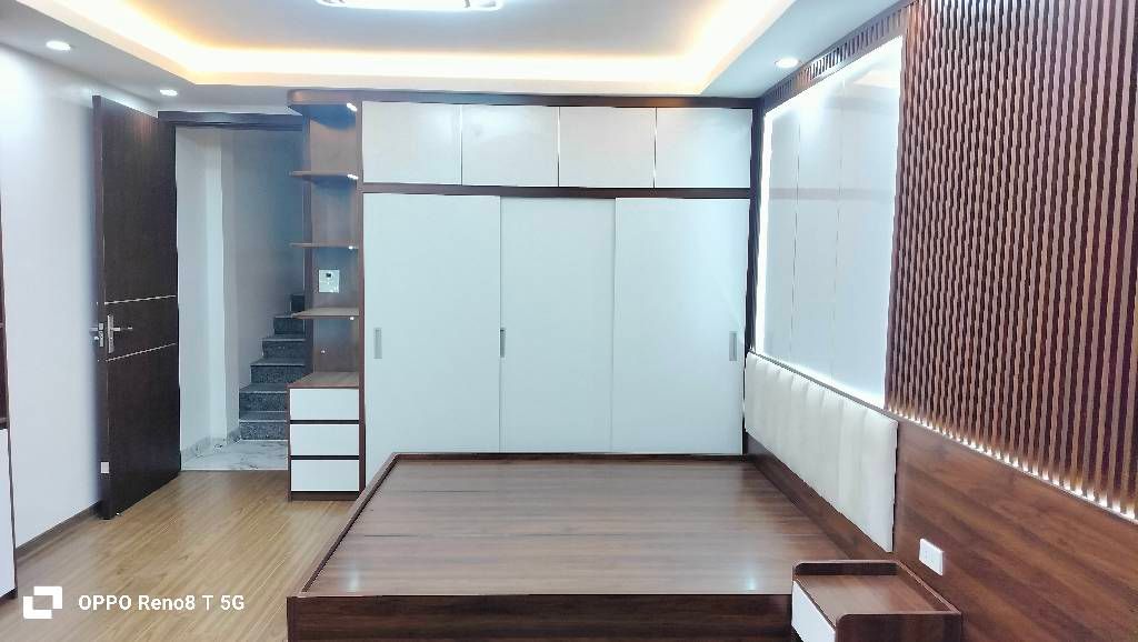 Bán nhà Tam Trinh - diện tích 34m2 5 tầng - ô tô sát nhà - giá 8,8 tỷ