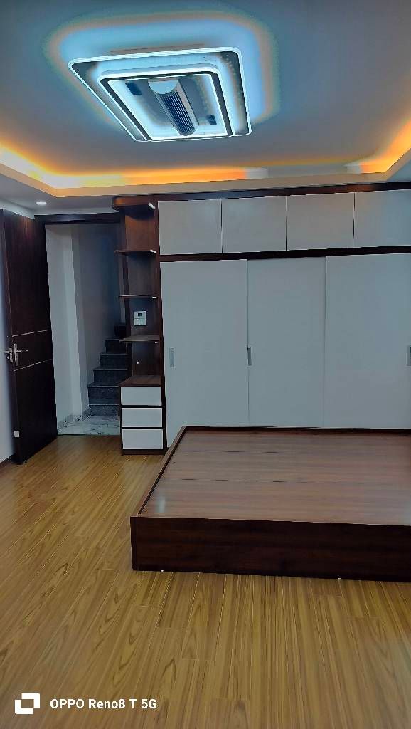 Bán nhà Tam Trinh - diện tích 34m2 5 tầng - ô tô sát nhà - giá 8,8 tỷ