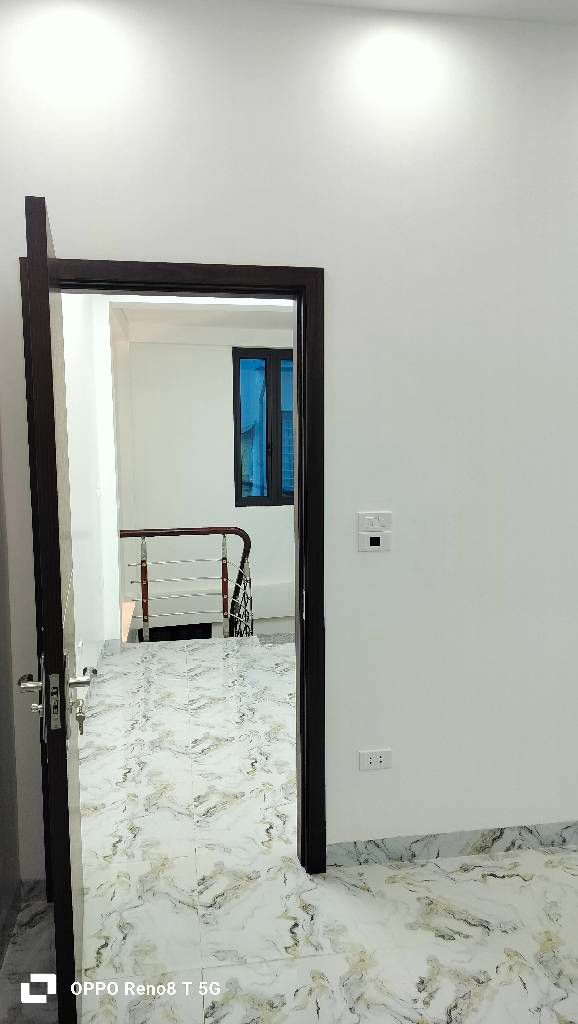 Bán nhà Tam Trinh - diện tích 34m2 5 tầng - ô tô sát nhà - giá 8,8 tỷ