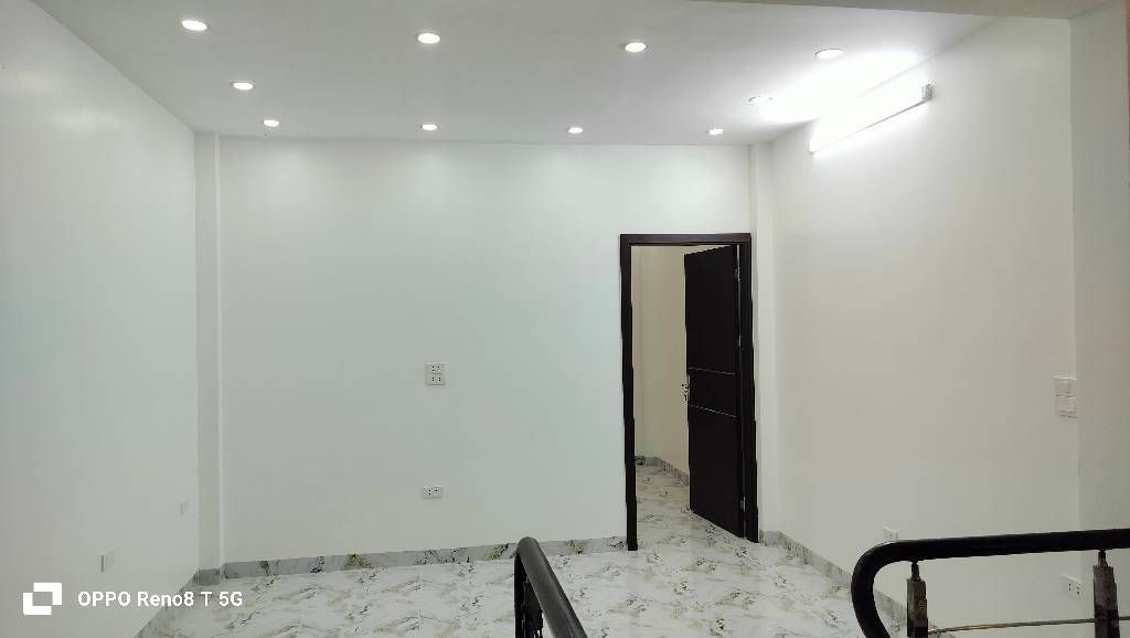 Bán nhà Tam Trinh - diện tích 34m2 5 tầng - ô tô sát nhà - giá 8,8 tỷ