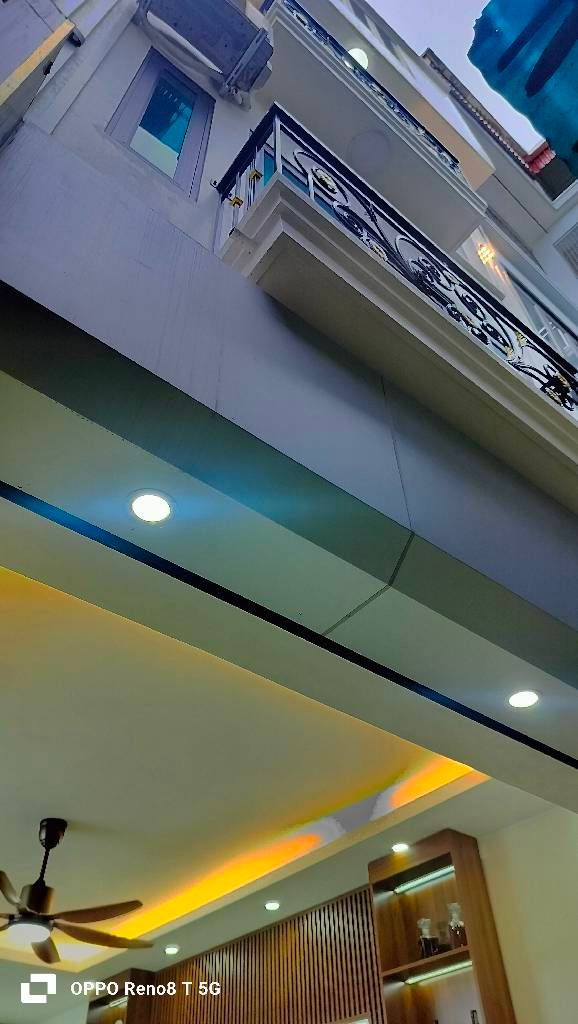 Bán nhà Tam Trinh - diện tích 34m2 5 tầng - ô tô sát nhà - giá 8,8 tỷ