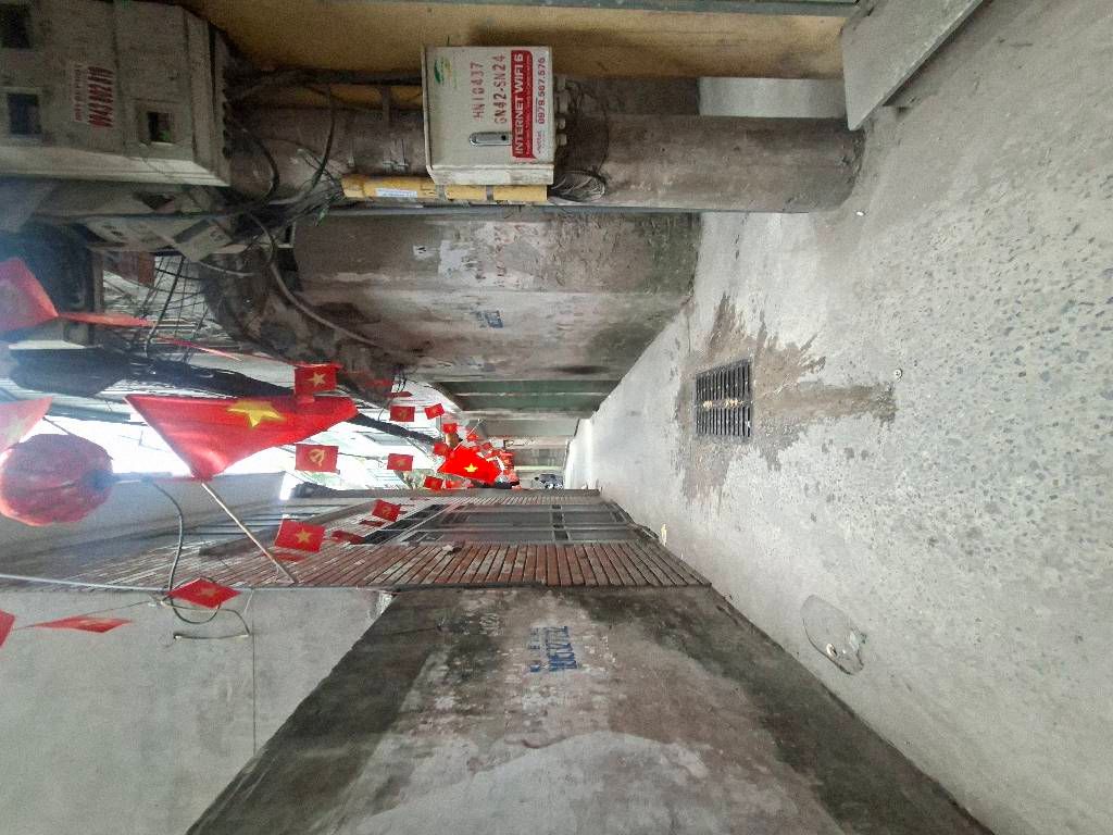 Bán nhà Trần Khát Chân - diện tích 62m2 4 tầng - Nhà vị trí, nhà cách ô tô chỉ 80m - giá 12 tỷ