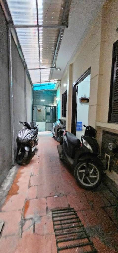 Bán nhà Trần Khát Chân - diện tích 62m2 4 tầng - Nhà vị trí, nhà cách ô tô chỉ 80m - giá 12 tỷ