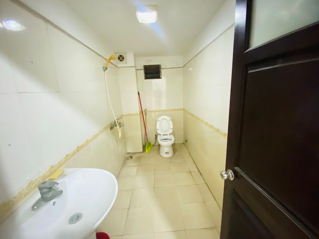 Bán nhà Hoàng Mai - diện tích 57.4m2 5 tầng - Ngõ thông - giá 15,5 tỷ