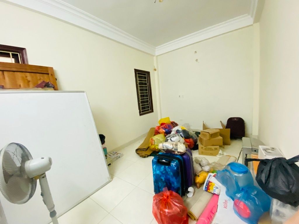 Bán nhà Hoàng Mai - diện tích 57.4m2 5 tầng - Ngõ thông - giá 15,5 tỷ