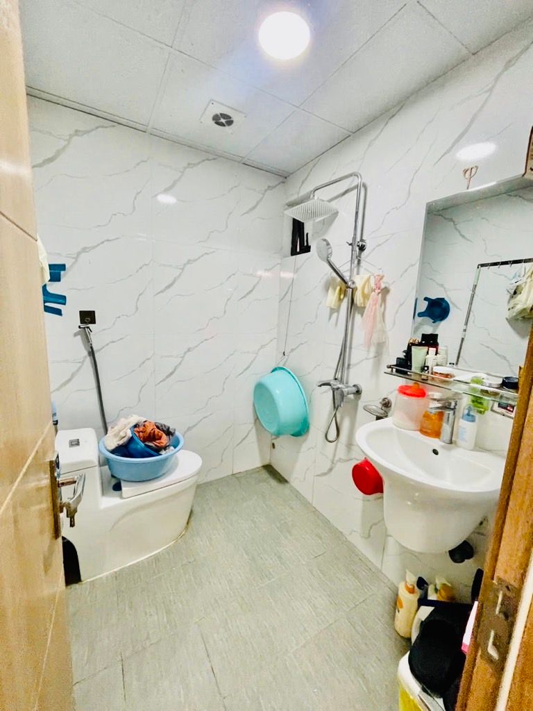 Bán nhà Định Công - diện tích 30m2 5 tầng - Nhà đẹp hiếm có - giá 8,8 tỷ