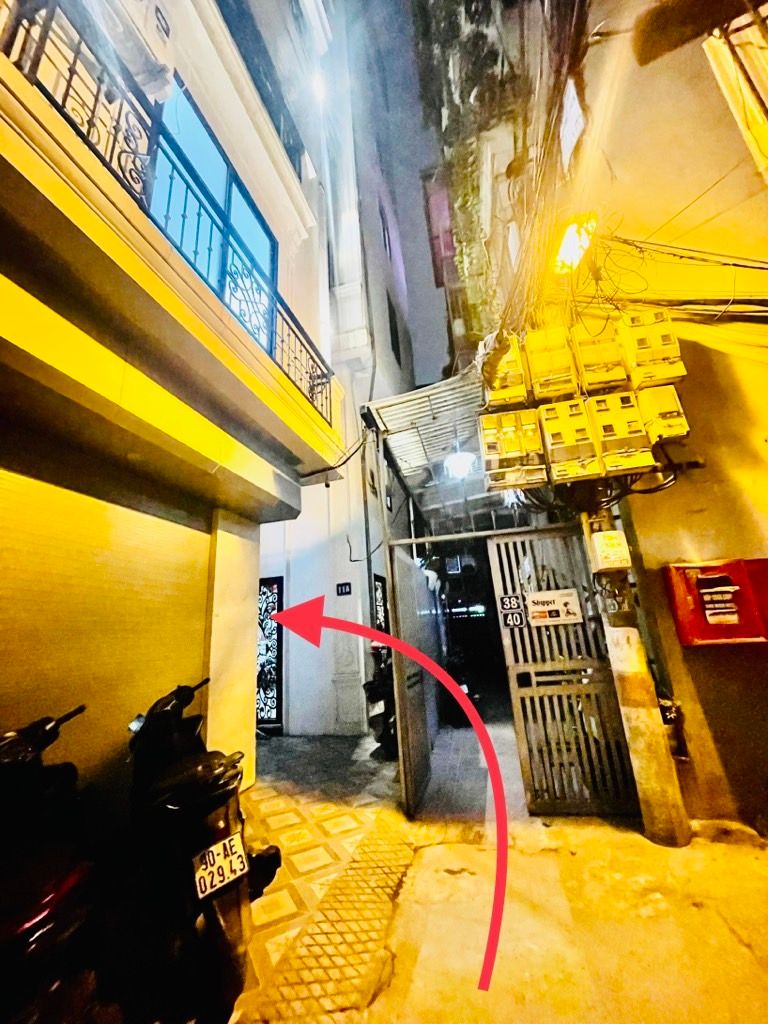 Bán nhà Định Công - diện tích 30m2 5 tầng - Nhà đẹp hiếm có - giá 8,8 tỷ