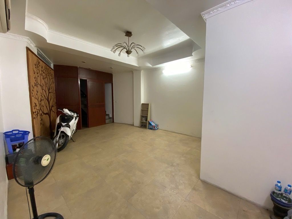 Bán nhà Lò Đúc - diện tích 44m2 6 tầng - gần TTTM, chợ - giá 11,9 tỷ