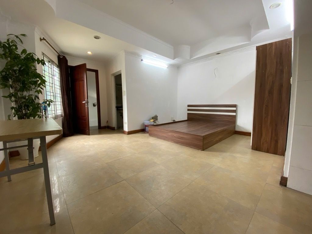 Bán nhà Lò Đúc - diện tích 44m2 6 tầng - gần TTTM, chợ - giá 11,9 tỷ