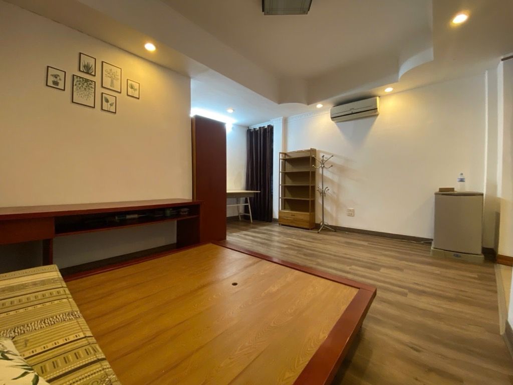 Bán nhà Lò Đúc - diện tích 44m2 6 tầng - gần TTTM, chợ - giá 11,9 tỷ