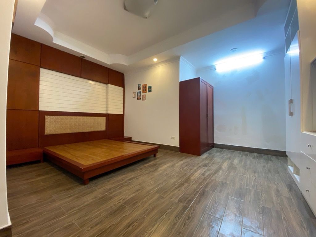 Bán nhà Lò Đúc - diện tích 44m2 6 tầng - gần TTTM, chợ - giá 11,9 tỷ