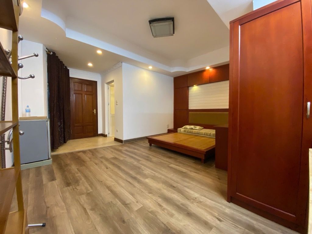 Bán nhà Lò Đúc - diện tích 44m2 6 tầng - gần TTTM, chợ - giá 11,9 tỷ