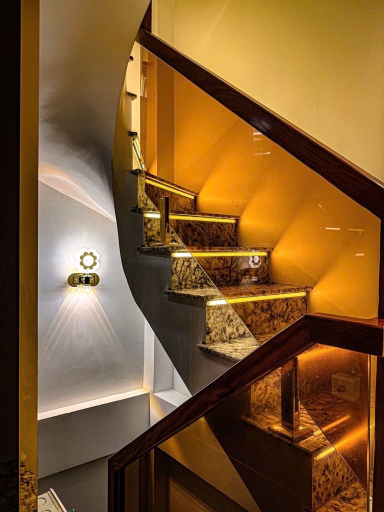 Bán nhà Minh Khai - diện tích 37m2 5 tầng - Thang máy, gần phố - giá 13,9 tỷ