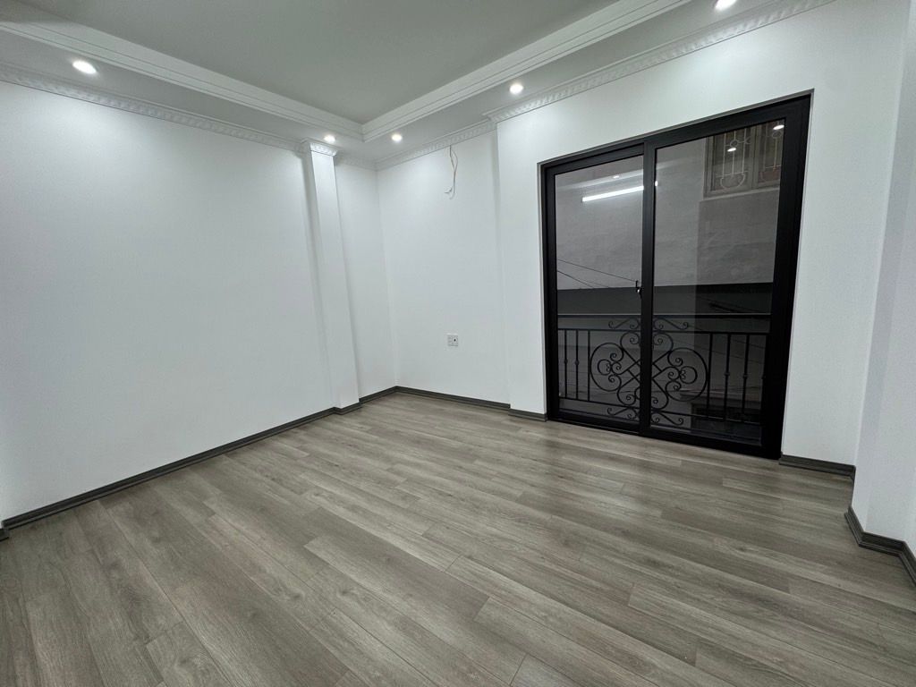 Bán nhà NGUYỄN LƯƠNG BẰNG - diện tích 36m2 5 tầng - Lô góc thoáng trước sau - giá 11 tỷ