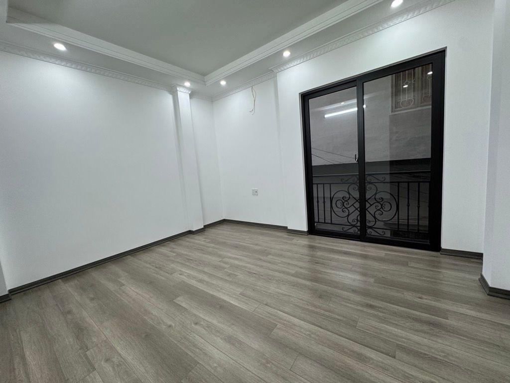 Bán nhà NGUYỄN LƯƠNG BẰNG - diện tích 36m2 5 tầng - Lô góc thoáng trước sau - giá 11 tỷ