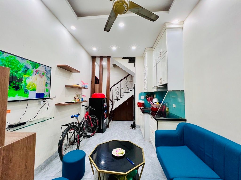 Bán nhà Chợ Khâm Thiên - diện tích 16,2m2 4 tầng - Lô góc, gần ô tô - giá 7,2 tỷ