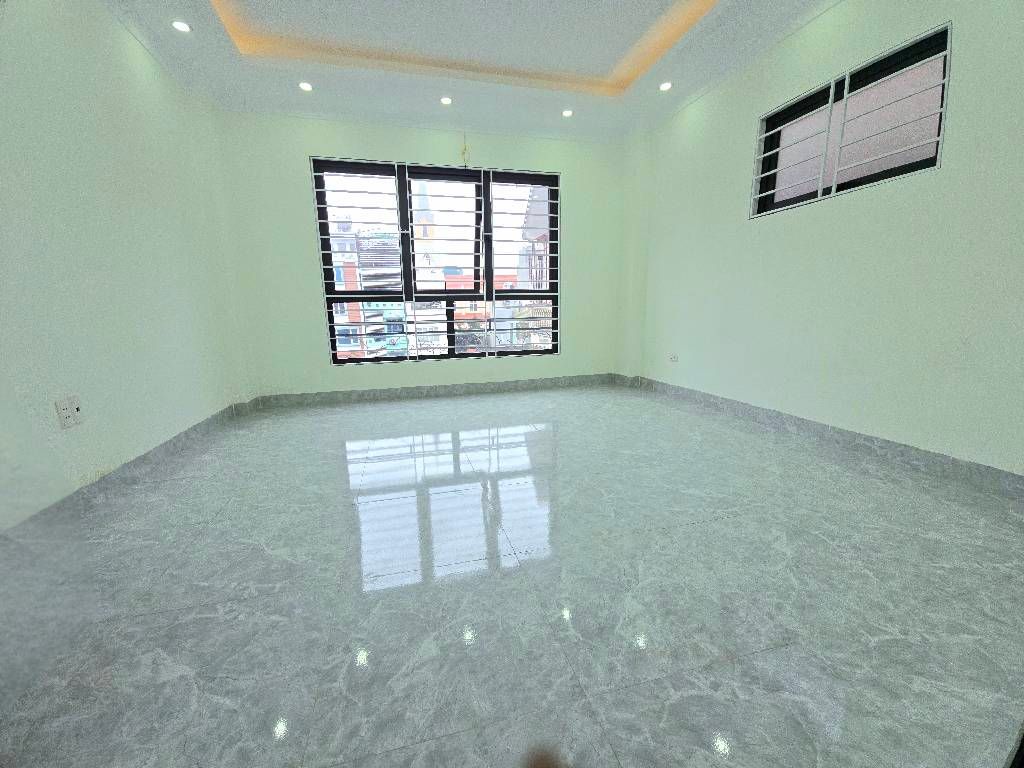 Bán nhà Nam Dư - diện tích 31,5m2 5 tầng - Căn góc, nội thất sang trọng - giá 8,2 tỷ