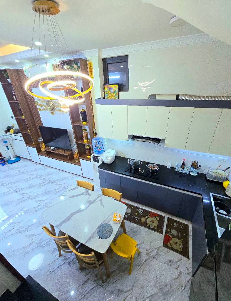 Bán nhà Nam Dư - diện tích 31,5m2 5 tầng - Căn góc, nội thất sang trọng - giá 8,2 tỷ