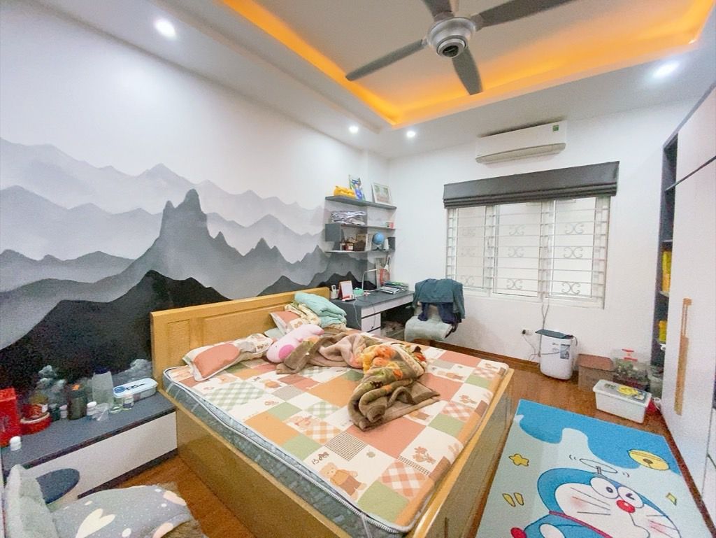 Bán nhà Lương Khánh Thiện - diện tích 36m2 6 tầng - PHÂN LÔ CÁCH MẶT PHỐ 30M - giá 9,7 tỷ