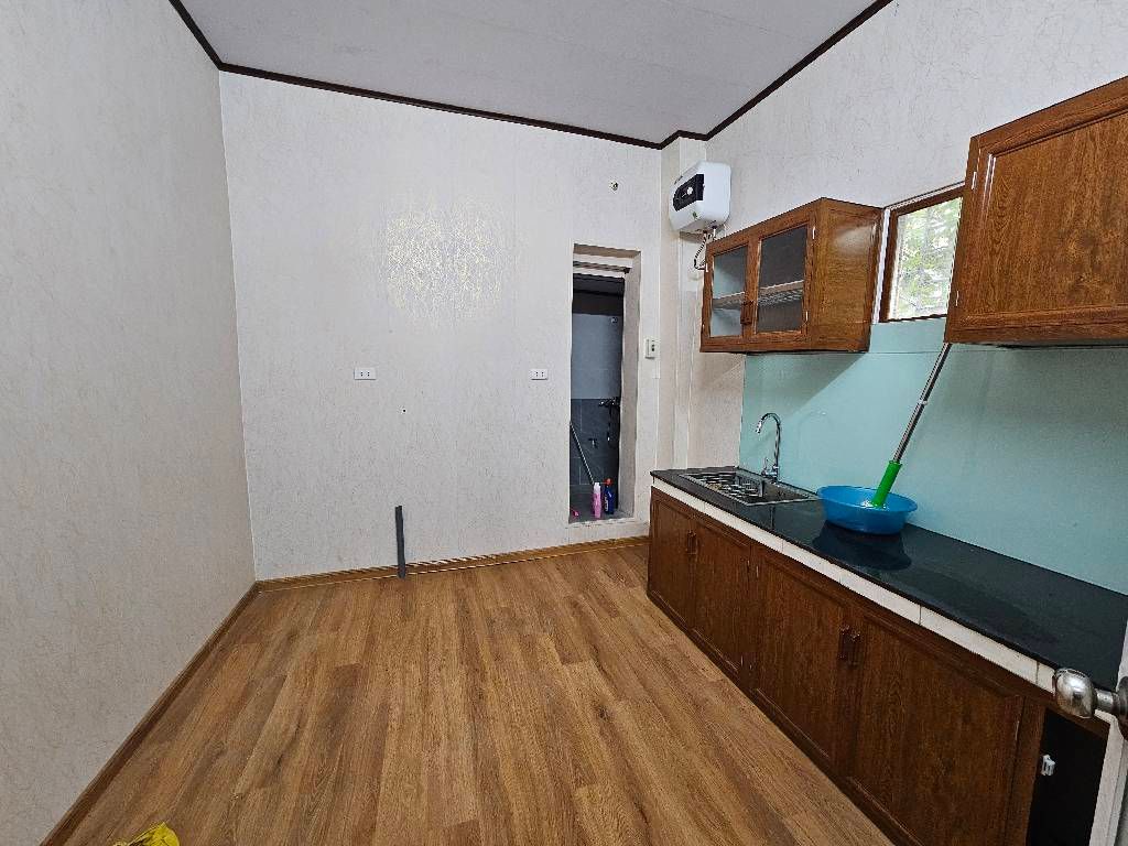 Bán nhà Kim Giang - diện tích 120m2 2 tầng - Nhà lô góc thoáng mát - giá 4,55 tỷ