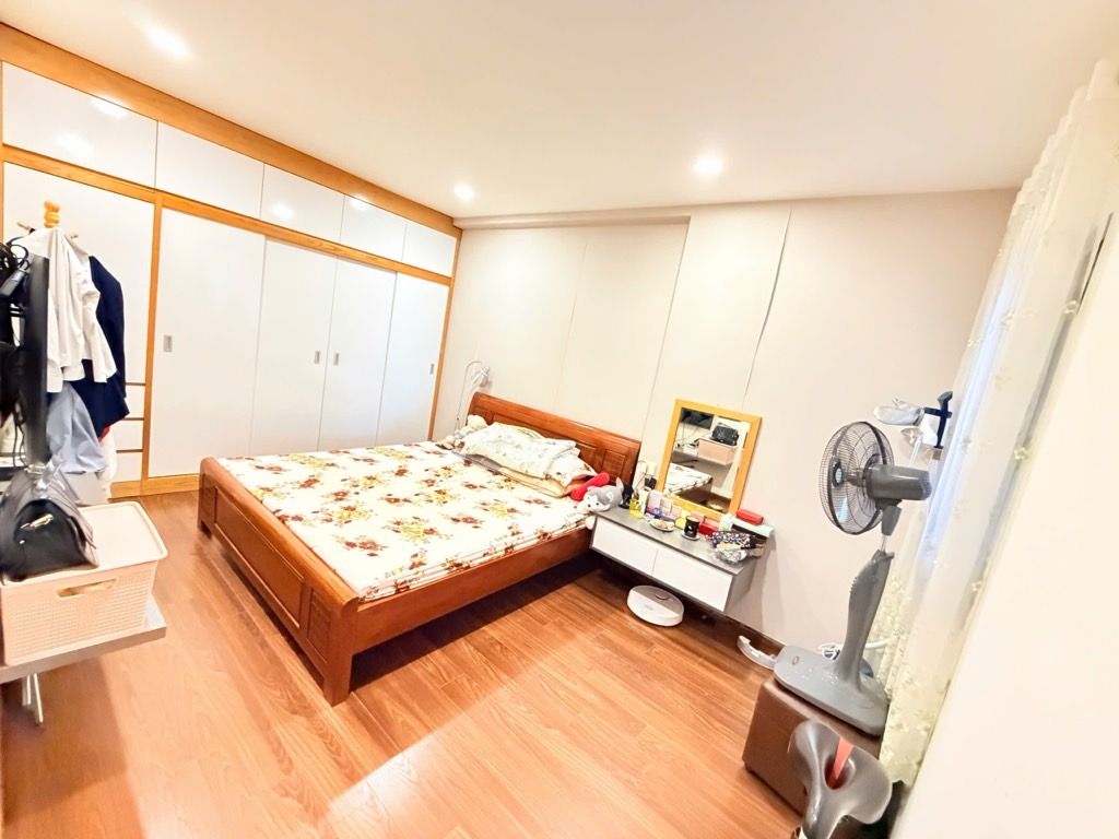 Bán nhà Kim Giang - diện tích 82.6m2 1 tầng - Chung cư Fivestar Garden - giá 8,3 tỷ