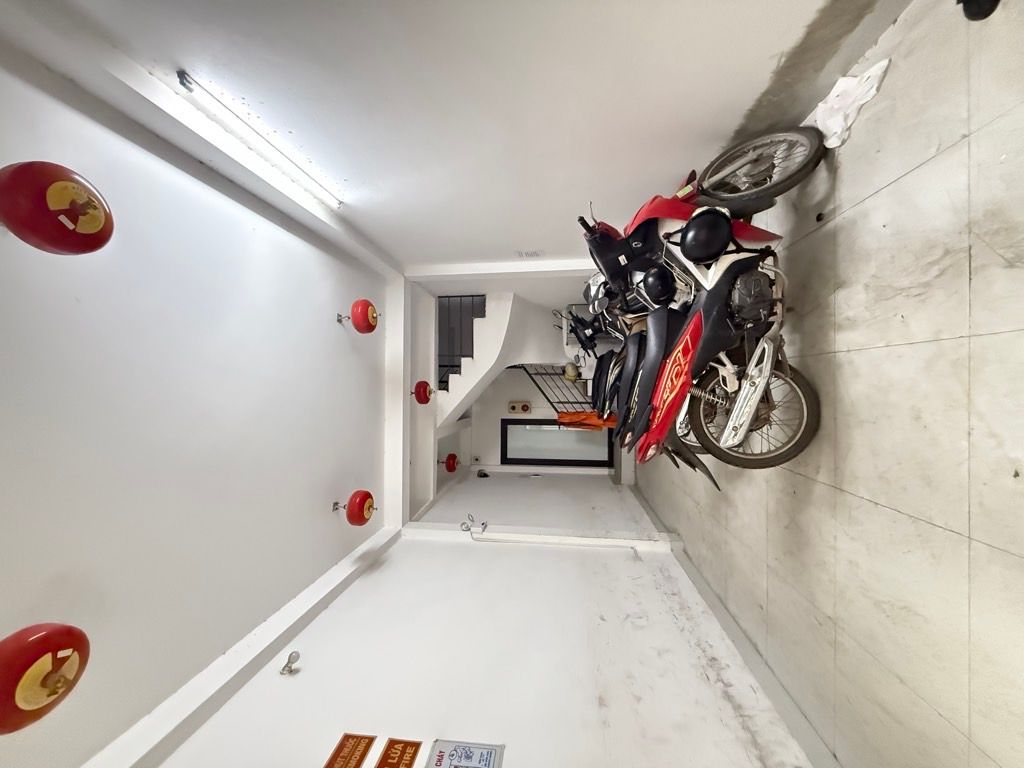 Bán nhà Định Công - diện tích 48.6m2 6 tầng - Gần phố - giá 11,8 tỷ