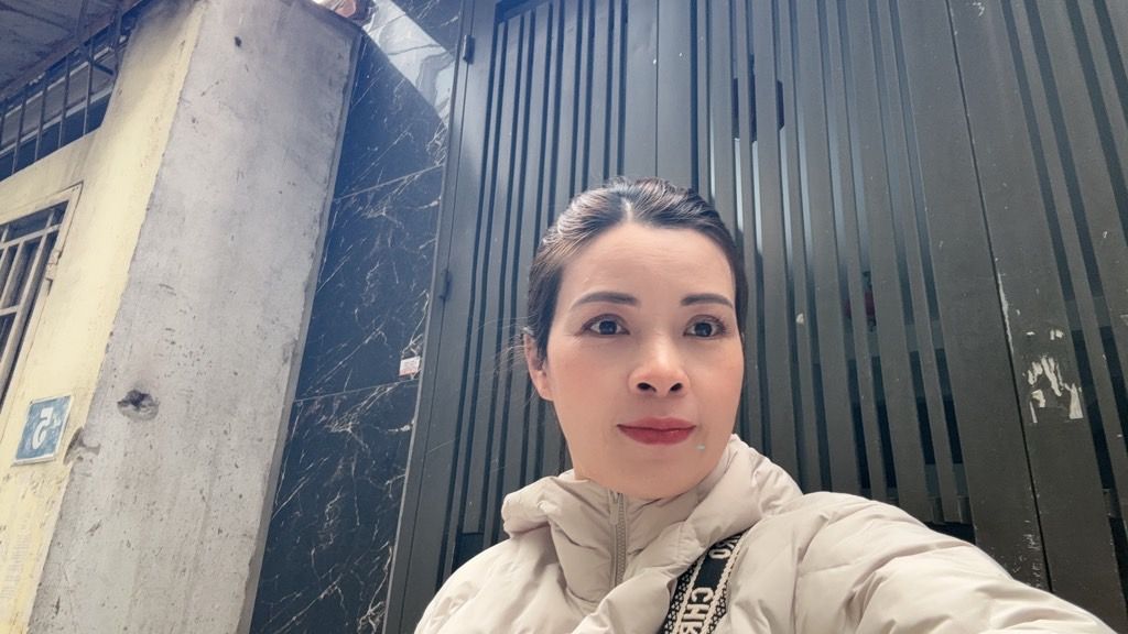 Bán nhà Định Công - diện tích 48.6m2 6 tầng - Gần phố - giá 11,8 tỷ