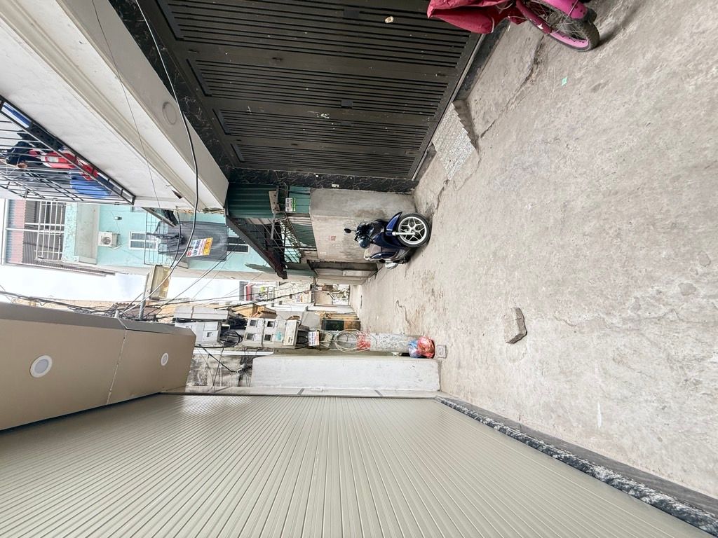 Bán nhà Định Công - diện tích 48.6m2 6 tầng - Gần phố - giá 11,8 tỷ