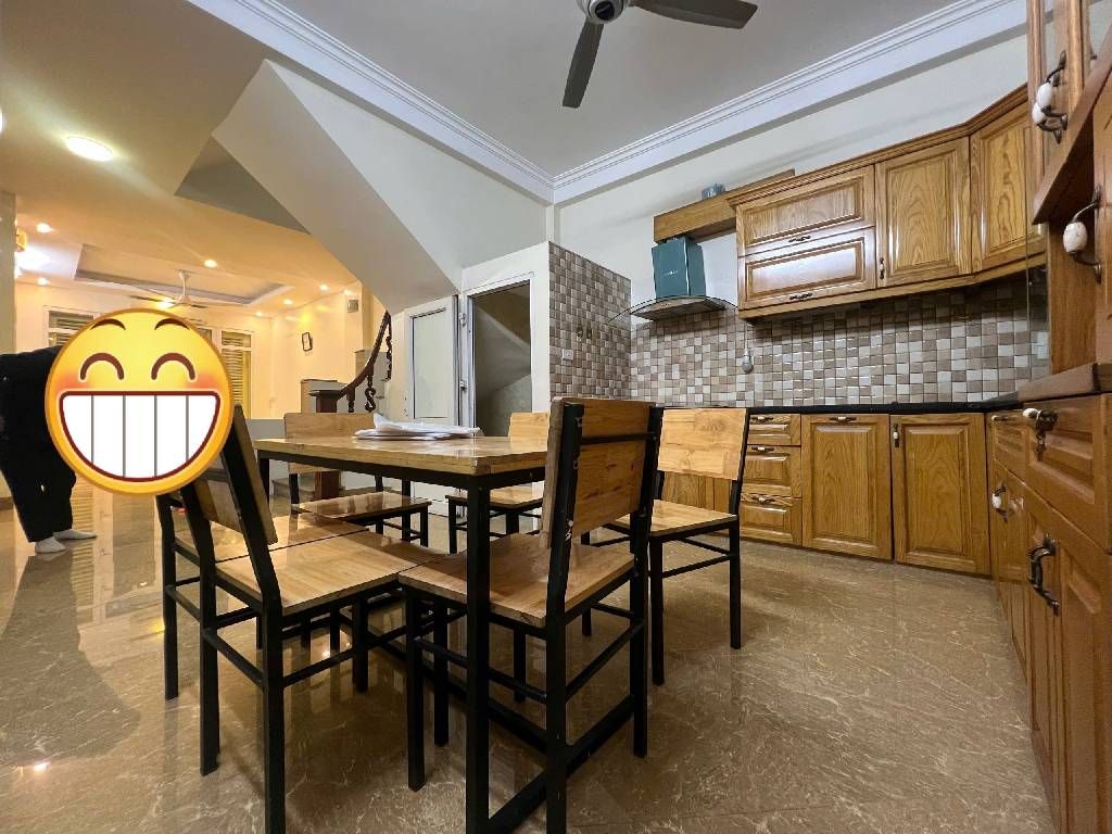 Bán nhà Lạc Trung - diện tích 59.3m2 4 tầng - SÁT Ô TÔ TRÁNH ĐỖ NGÀY ĐÊM - giá 13,5 tỷ