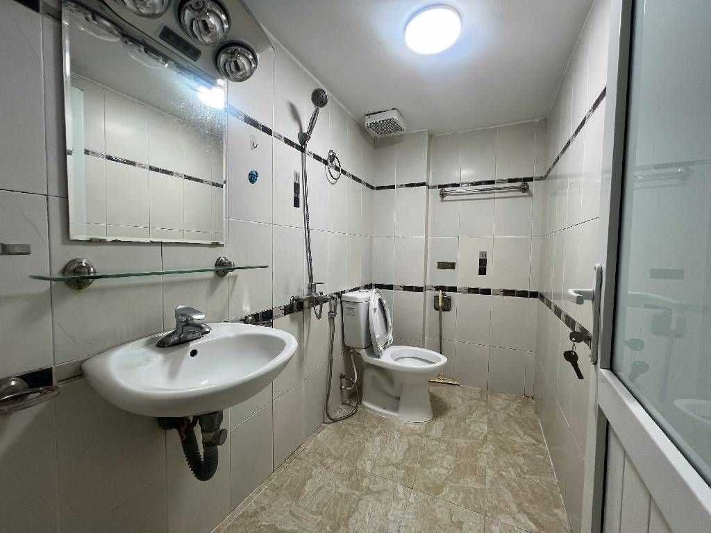 Bán nhà Lạc Trung - diện tích 59.3m2 4 tầng - SÁT Ô TÔ TRÁNH ĐỖ NGÀY ĐÊM - giá 13,5 tỷ