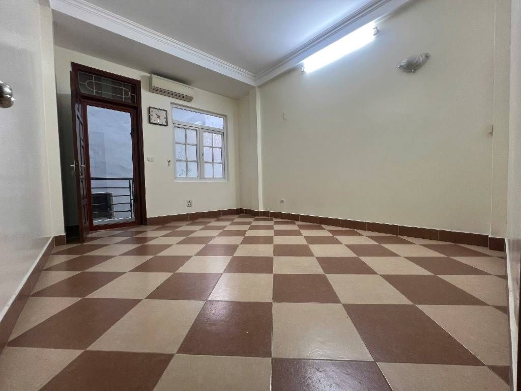 Bán nhà Lạc Trung - diện tích 59.3m2 4 tầng - SÁT Ô TÔ TRÁNH ĐỖ NGÀY ĐÊM - giá 13,5 tỷ