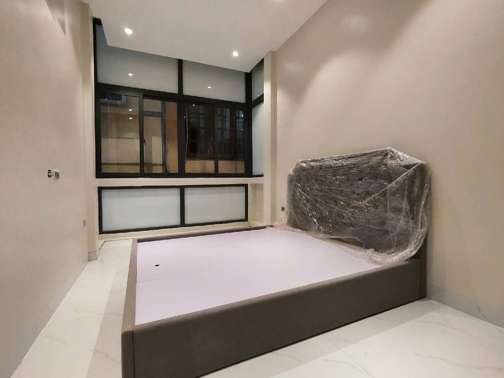 Bán nhà Tôn Đức Thắng - diện tích 28m2 6 tầng - Thang máy - giá 10,6 tỷ