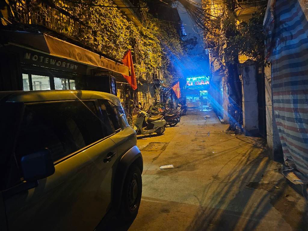 Bán nhà Phương Mai - diện tích 160m2 1 tầng - Cực hiếm căn đầu hồi 2 mặt ngõ - giá 13,5 tỷ