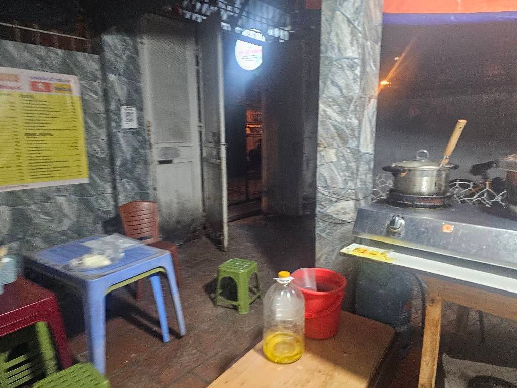 Bán nhà Phương Mai - diện tích 160m2 1 tầng - Cực hiếm căn đầu hồi 2 mặt ngõ - giá 13,5 tỷ