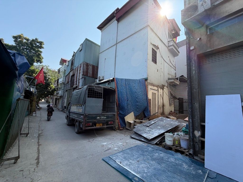 Bán nhà Thuý Lĩnh - diện tích 51m2 1 tầng - Ô TÔ - KINH DOANH - giá 8,6 tỷ