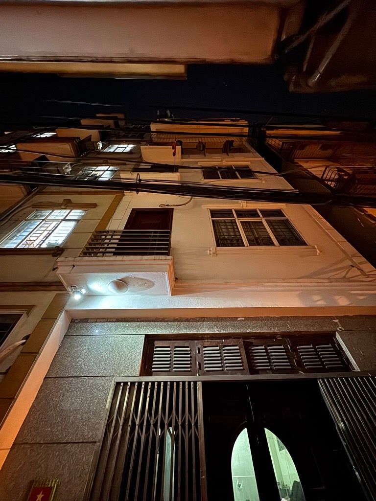 Bán nhà Định Công Thượng - diện tích 44.9m2 5 tầng - LÔ GÓC - MẶT NGÕ - Ô TÔ THÔNG - giá 9,5 tỷ