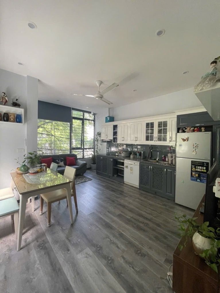 Bán nhà Lãng Yên - diện tích 38m2 4 tầng - Nhà lô góc 3 mặt thoáng - giá 10,5 tỷ