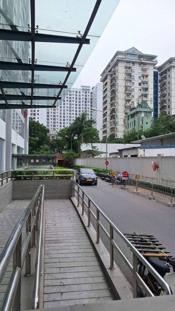 Bán nhà Nguyễn Huy Tưởng - diện tích 53.7m2 1 tầng - Sàn TM Imperial Garden - giá 5,1 tỷ