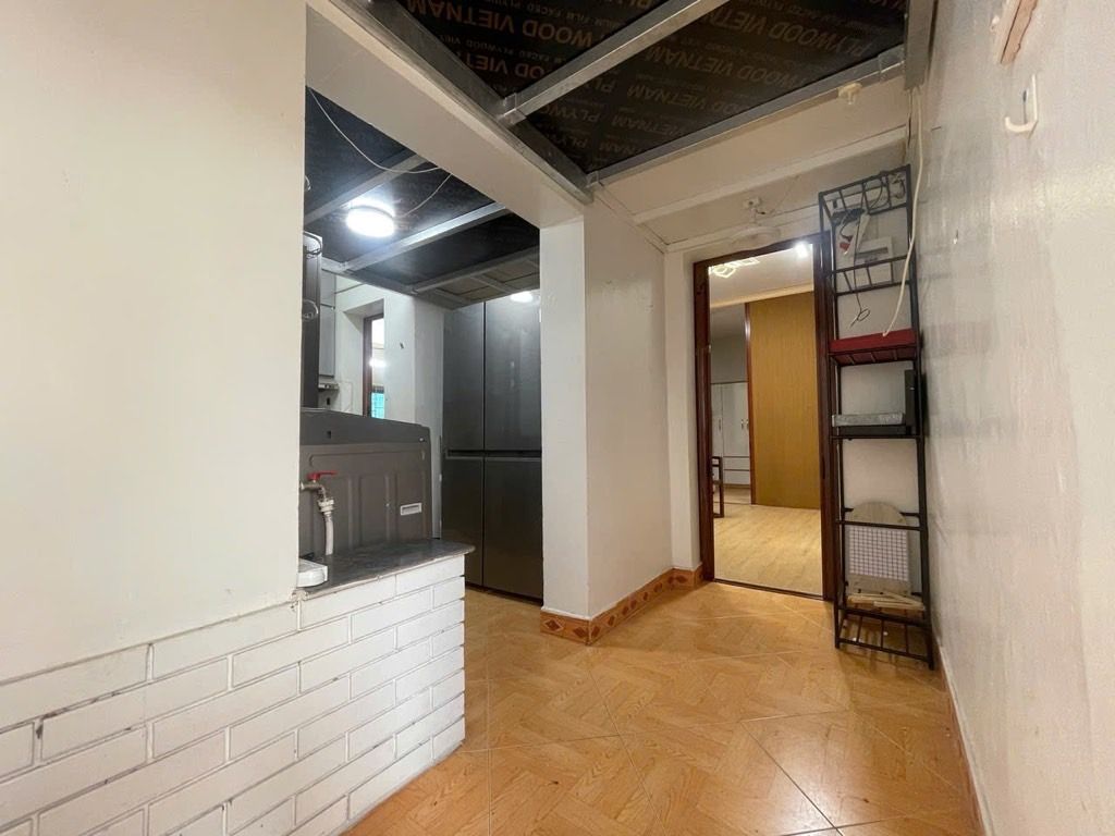 Bán nhà Khuất Duy Tiến - diện tích 33,9m2 1 tầng - Lô góc, mặt phố - giá 3,9 tỷ