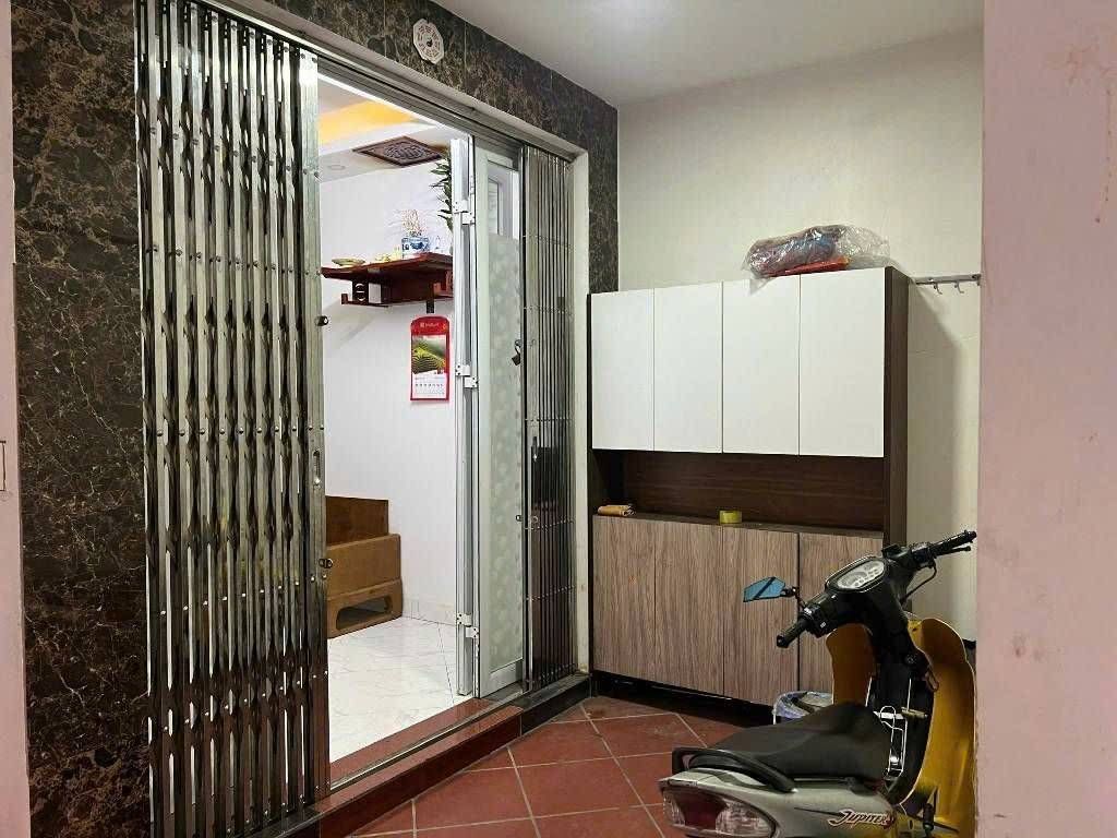 Bán nhà Tam Trinh - diện tích 34m2 5 tầng - Dân xây chắc chắn - giá 7,1 tỷ