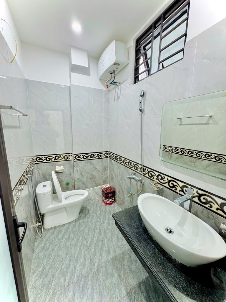 Bán nhà Kim Ngưu - diện tích 31m2 5 tầng - LÔ GÓC HAI THOÁNG - giá 11,6 tỷ