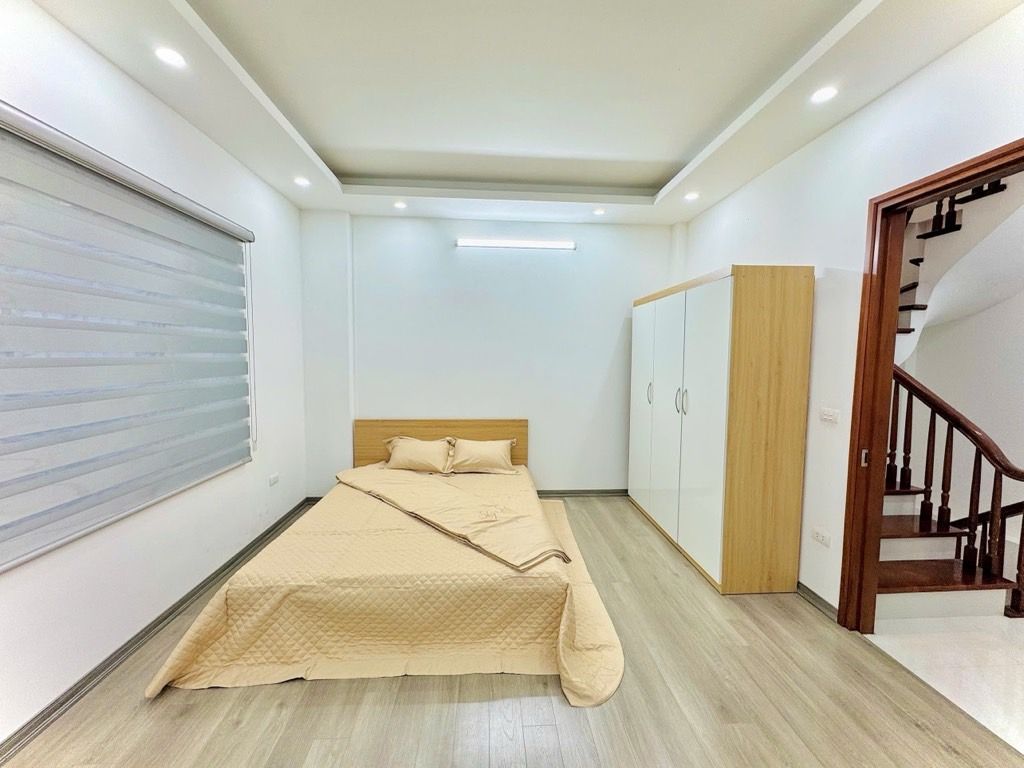 Bán nhà Kim Ngưu - diện tích 31m2 5 tầng - LÔ GÓC HAI THOÁNG - giá 11,6 tỷ