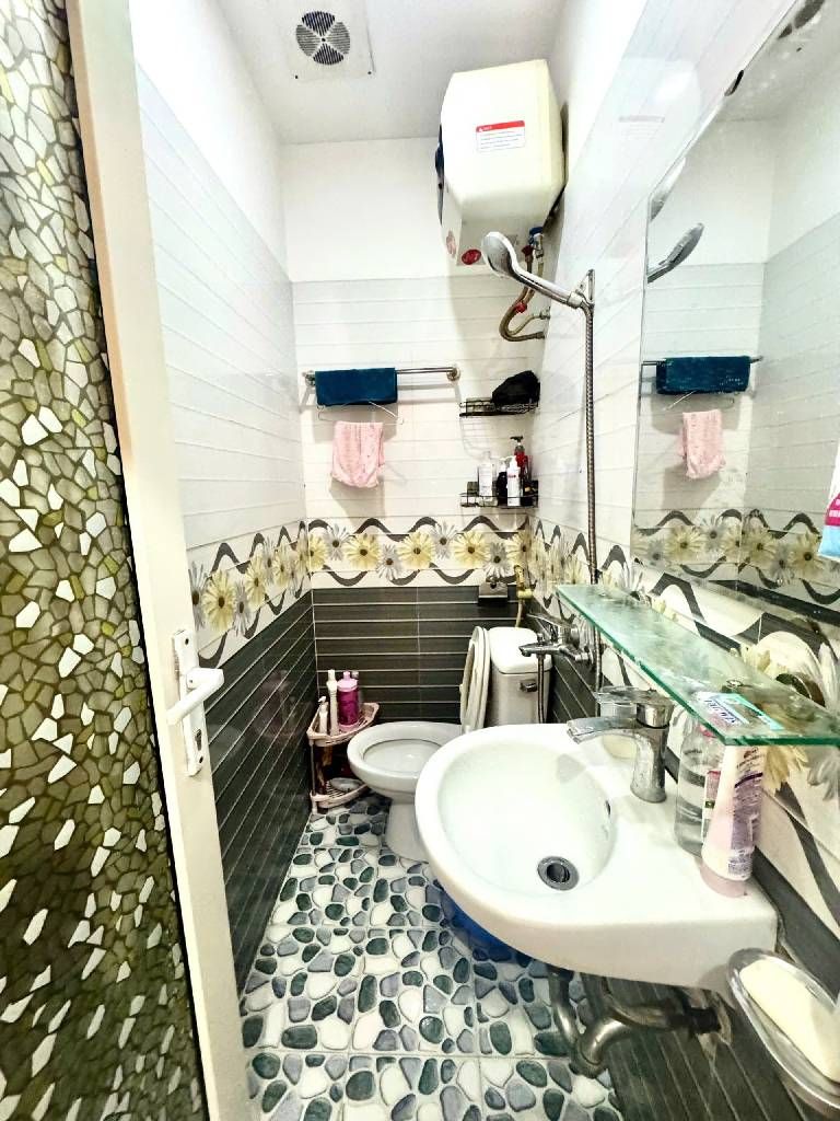 Bán nhà Khương Đình - diện tích 33m2 8 tầng - Cực hiếm - giá 1,69 tỷ